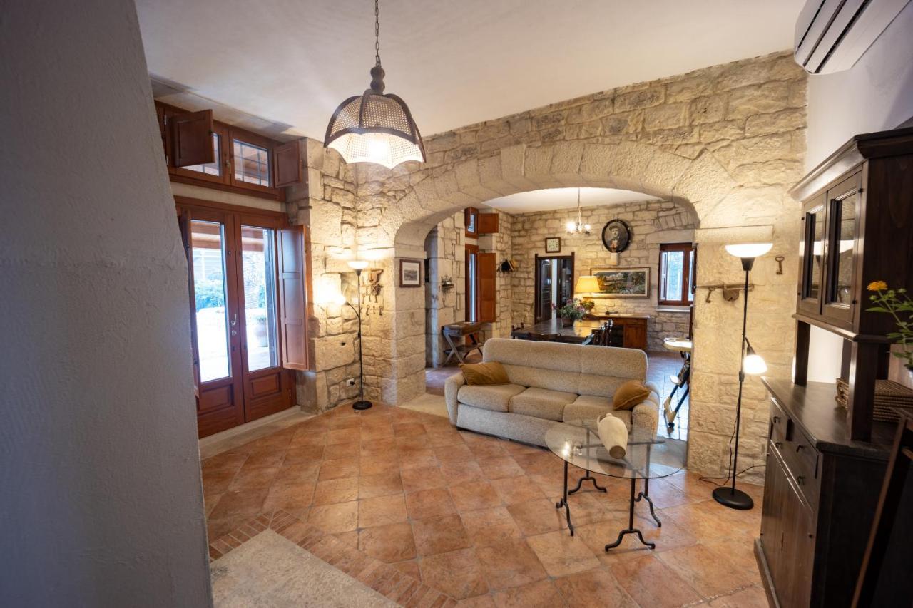 Casale Della Contea Guest House Modica Exterior photo