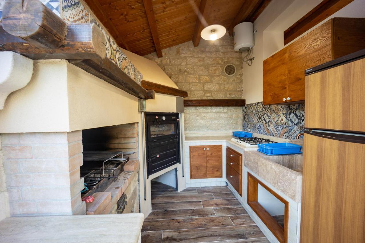 Casale Della Contea Guest House Modica Exterior photo