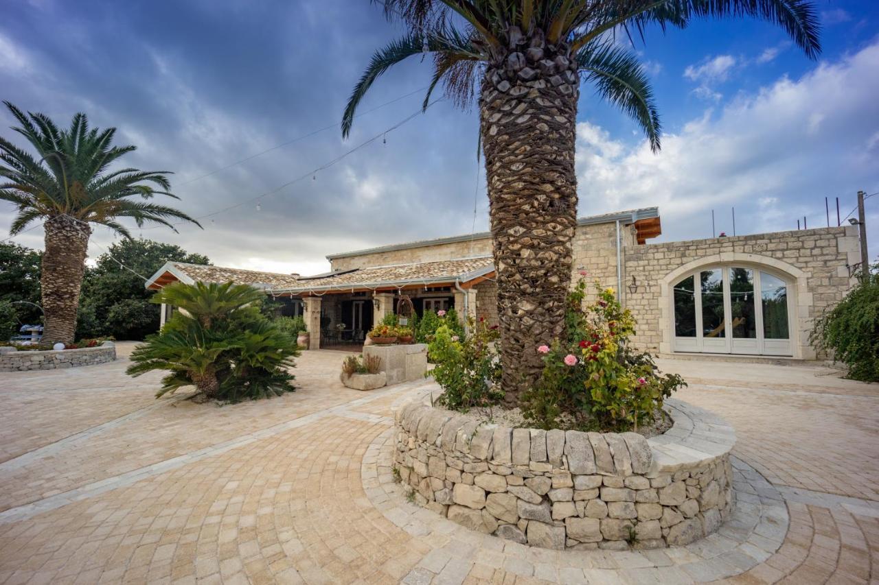 Casale Della Contea Guest House Modica Exterior photo